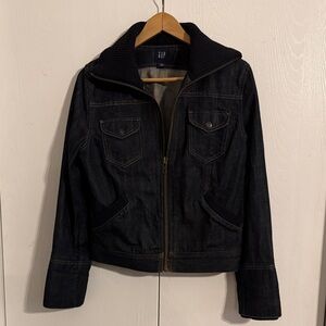 Vintage Y2K GAP Dark Denim Jacket with Ribbed Collar and Cuffs Snap Closures MED